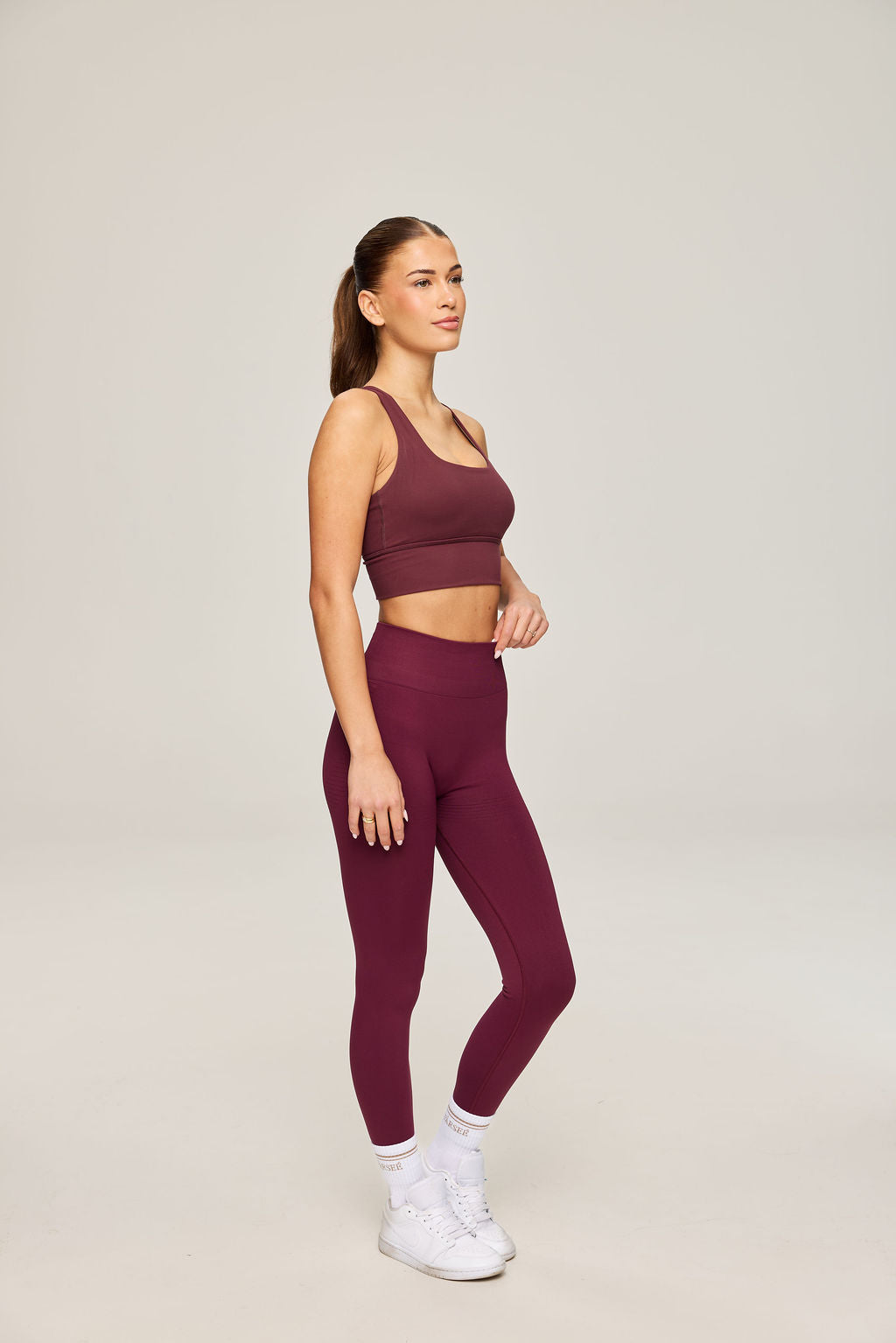 Atelier Leggings in Midnight Plum