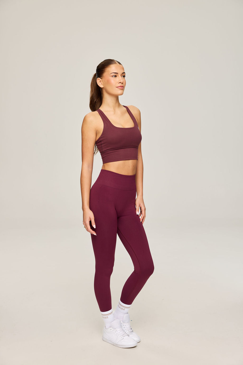 Atelier Leggings in Midnight Plum