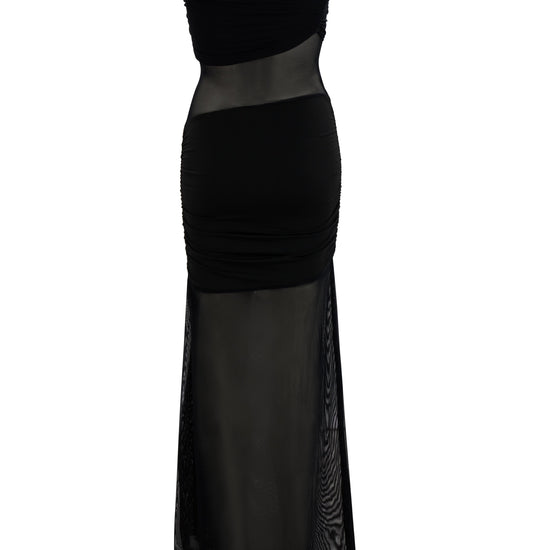 Alana in Black
