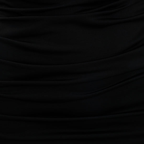 Alba Noire in Black