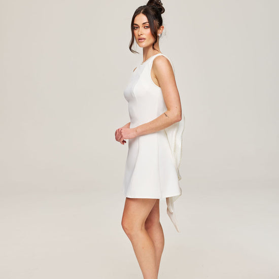 Blushé - White in white