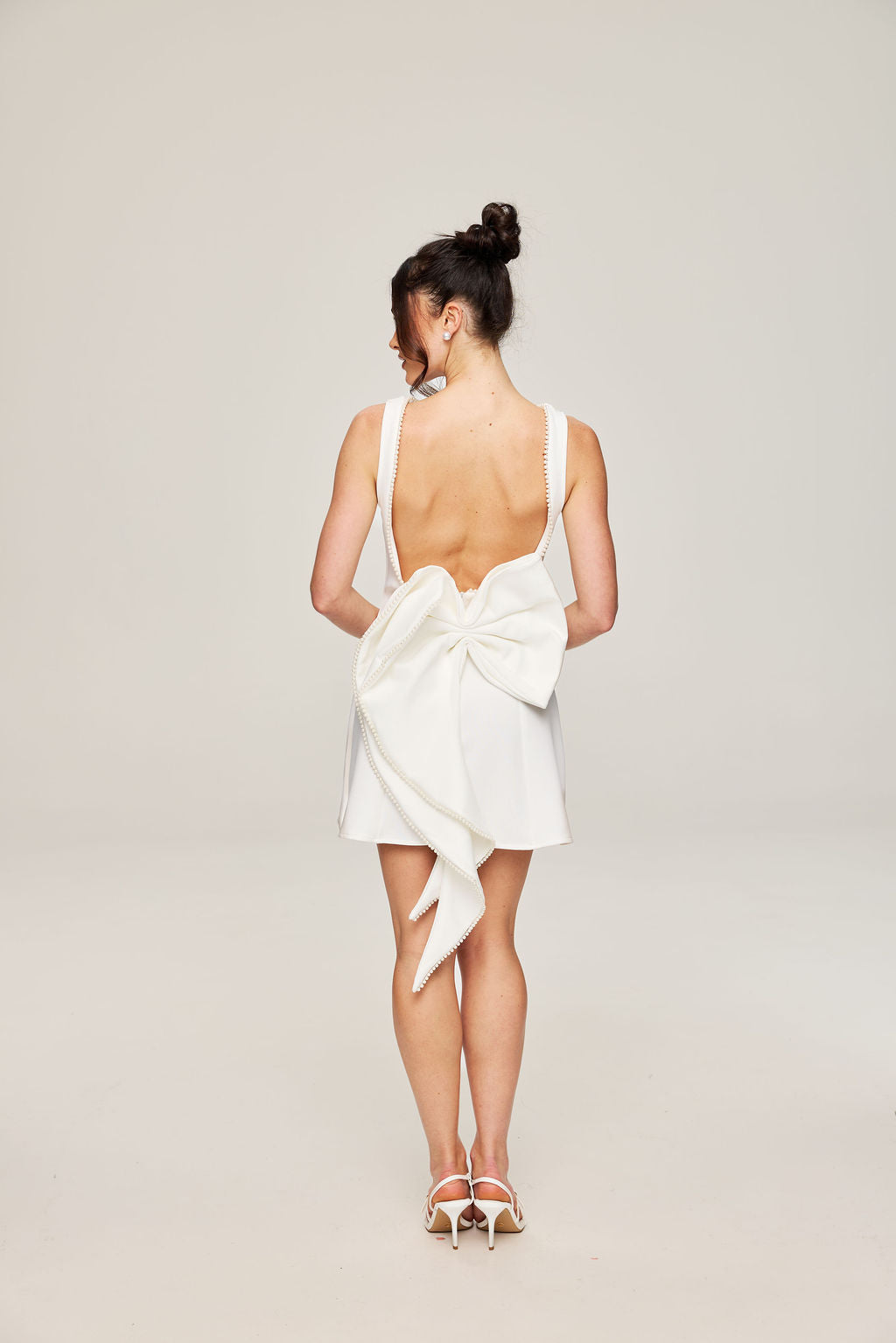 Blushé - White in white
