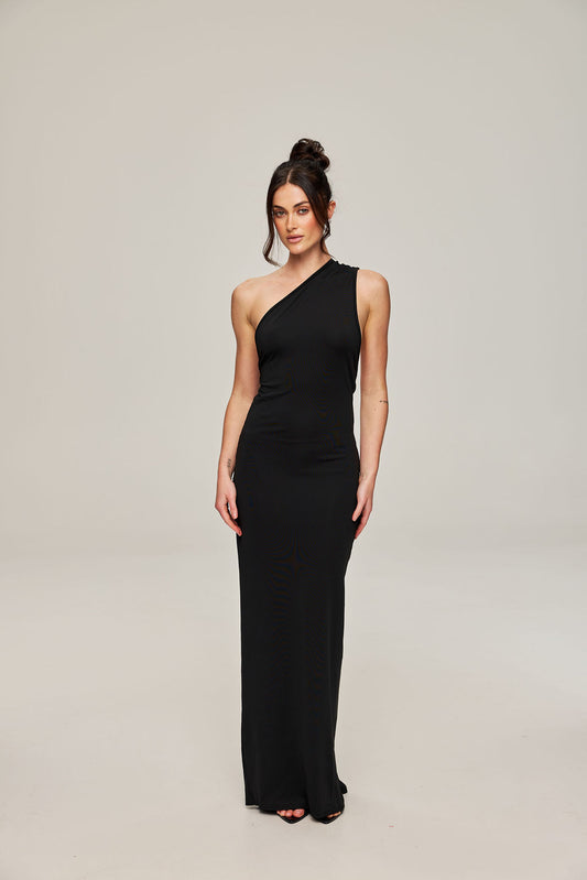 Étoile Noir in black