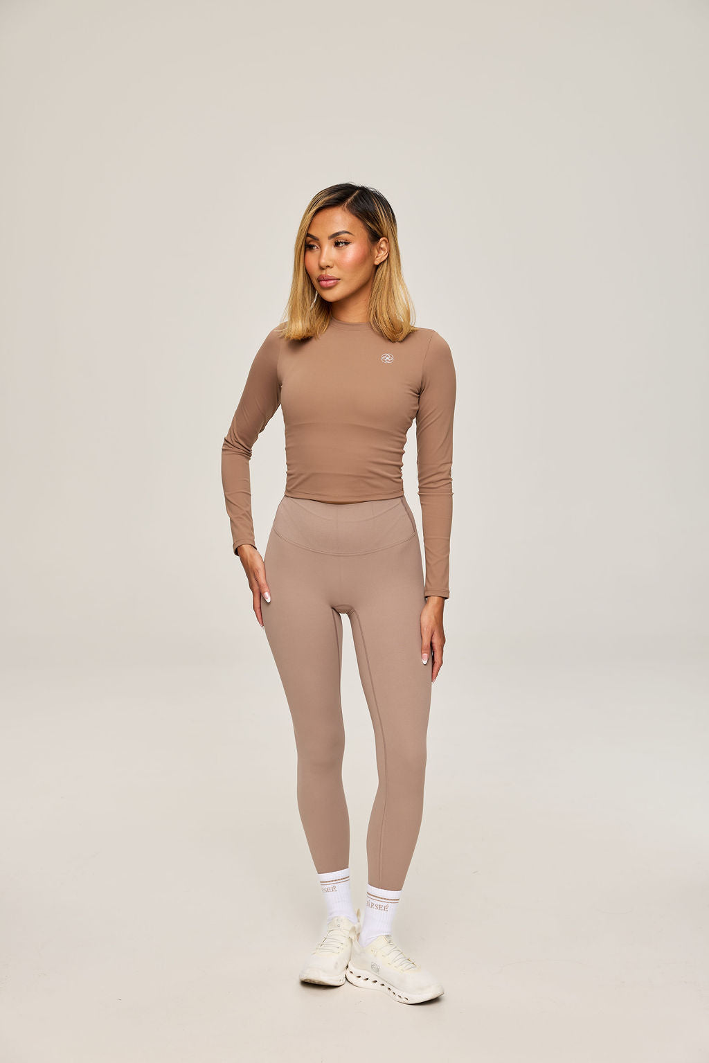 Élan Sculpt Top in khaki
