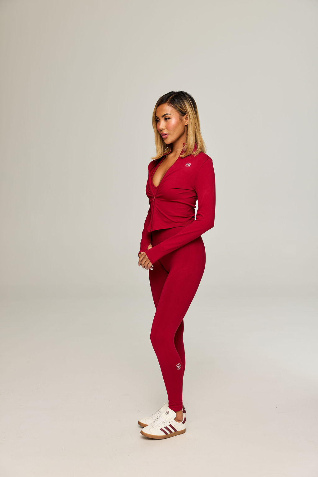 Frame Fit High Rise in Burgundy