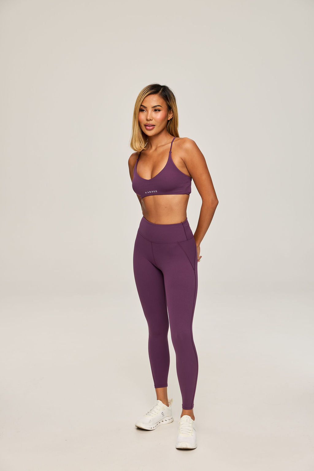 Élan High Rise Leggings in Midnight Plum