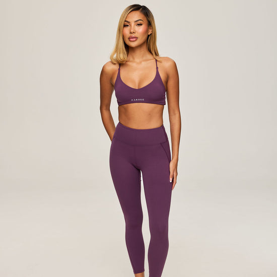 Élan High Rise Leggings in Midnight Plum