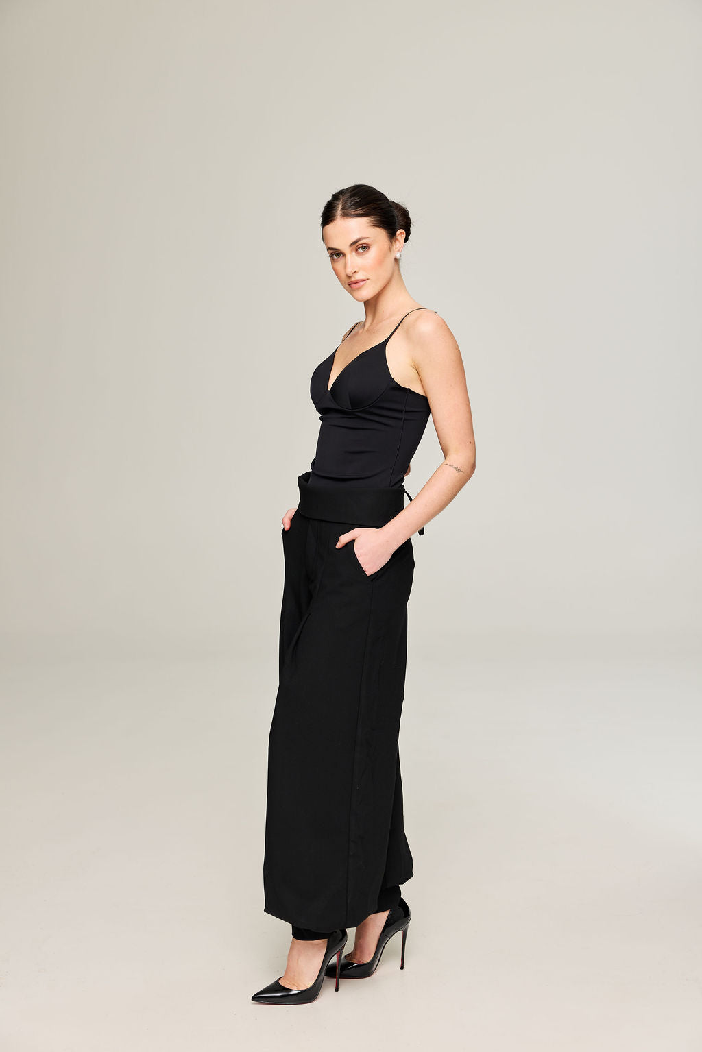 JEMMA in black