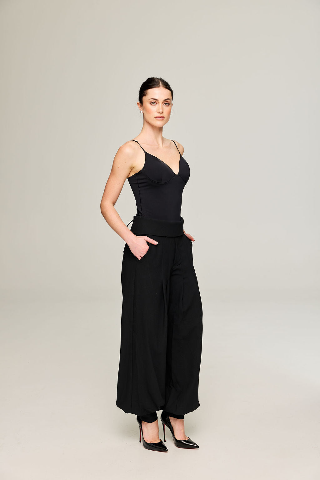 JEMMA in black