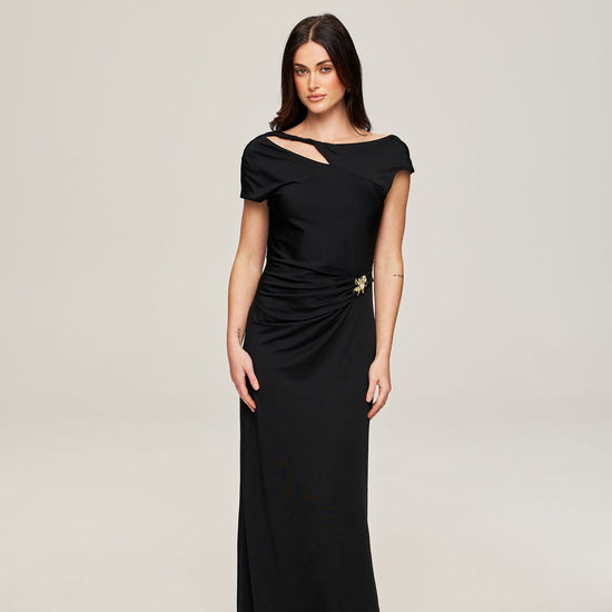 Noiré in black