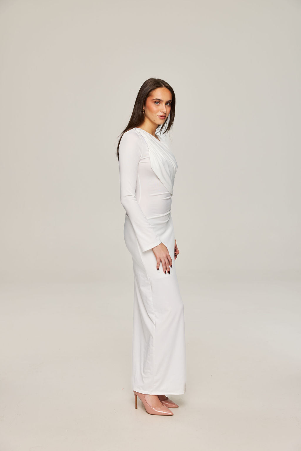 Rosalia - White in white