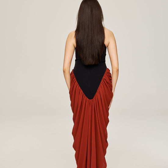 Sofya in black and red