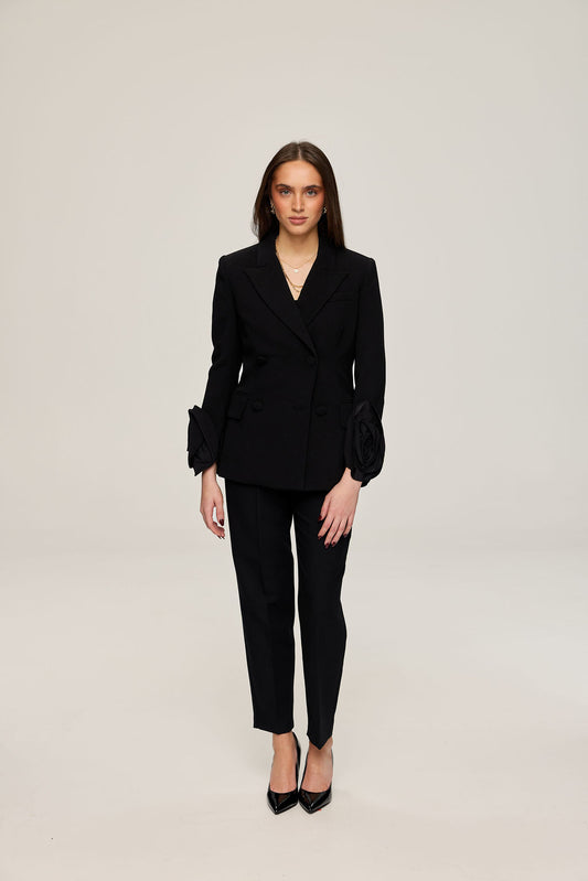 Vogue in black