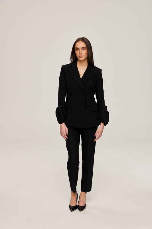 Vogue in black