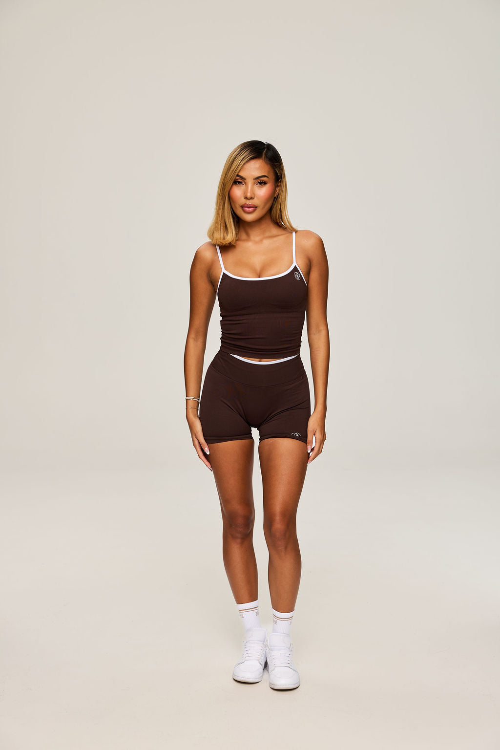Velocity Short in Brown
